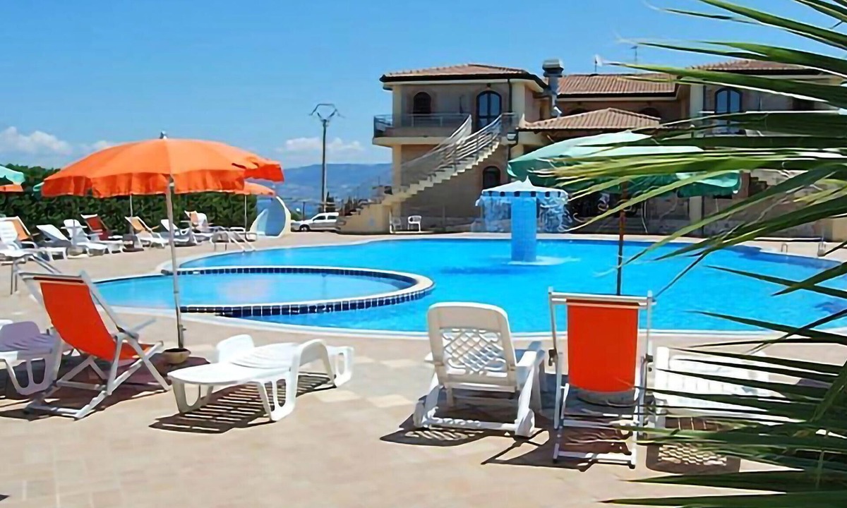Briatico Apartment | 1 bedroom amazing apartment in Briatico