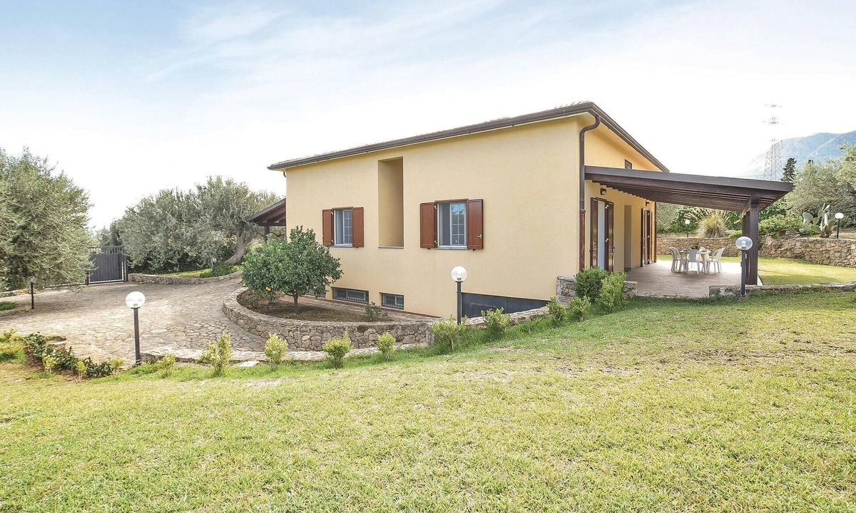 San Nicola l'Arena Apartment | 1 bedroom lovely apartment in San Nicola L'Arena