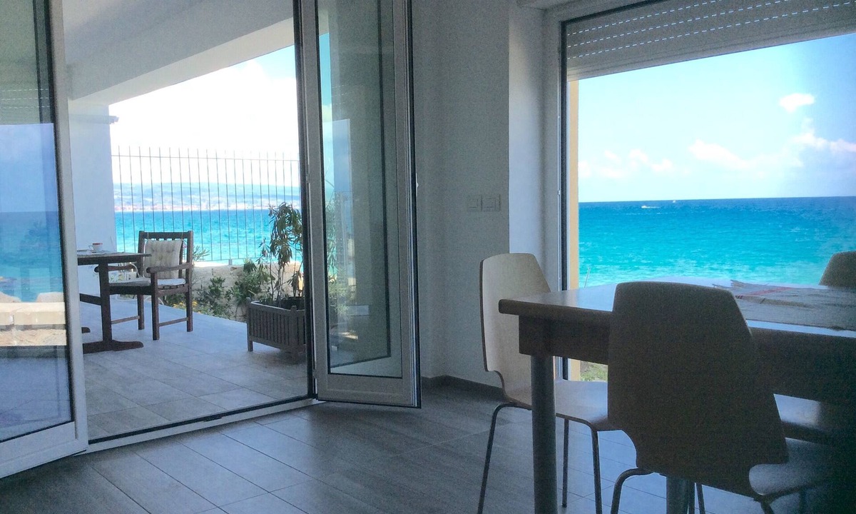 Pizzo House | 10 meters from the beach: Marina Holiday Home - Stunning Beachfront Home in Pizzo