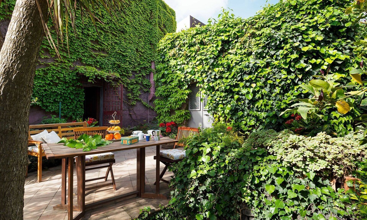 Viagrande House | 19th Century House with Gardens, Sea View and Wifi, in Viscalori village