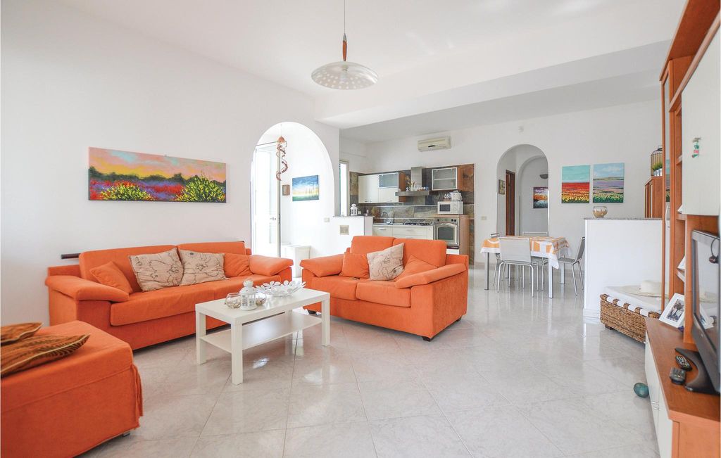 Triscina House | 2 bedroom accommodation in Triscina