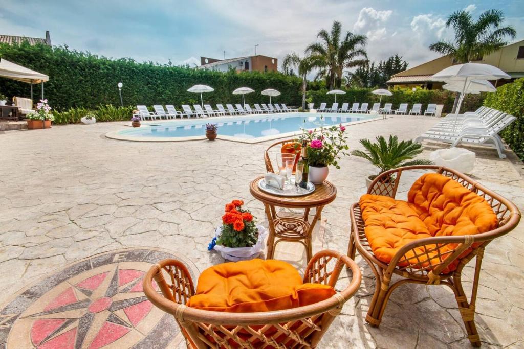 Piana Calzata House | 3 bedrooms house at Campofelice di Roccella 150 m away from the beach with shared pool jacuzzi and enclosed garden