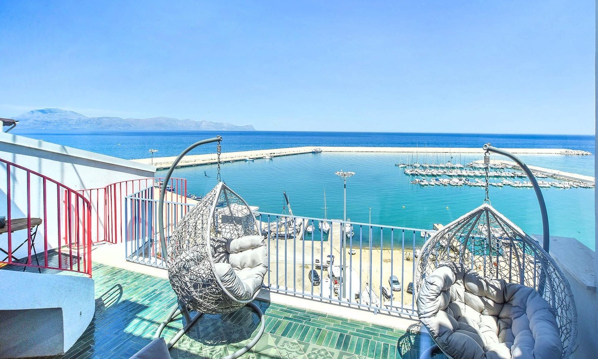 Balestrate House | 4 bedroom accommodation in Balestrate