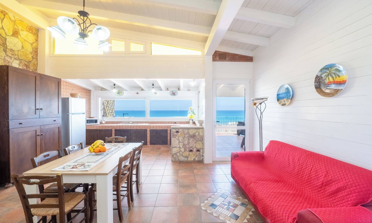 Alcamo Marina Apartment | Amazing 100sqm Apartment 200m from the sea 6 people "GmC"