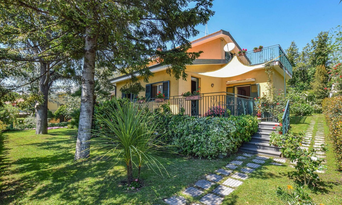 Trecastagni Apartment | Amazing apartment in Trecastagni with WiFi