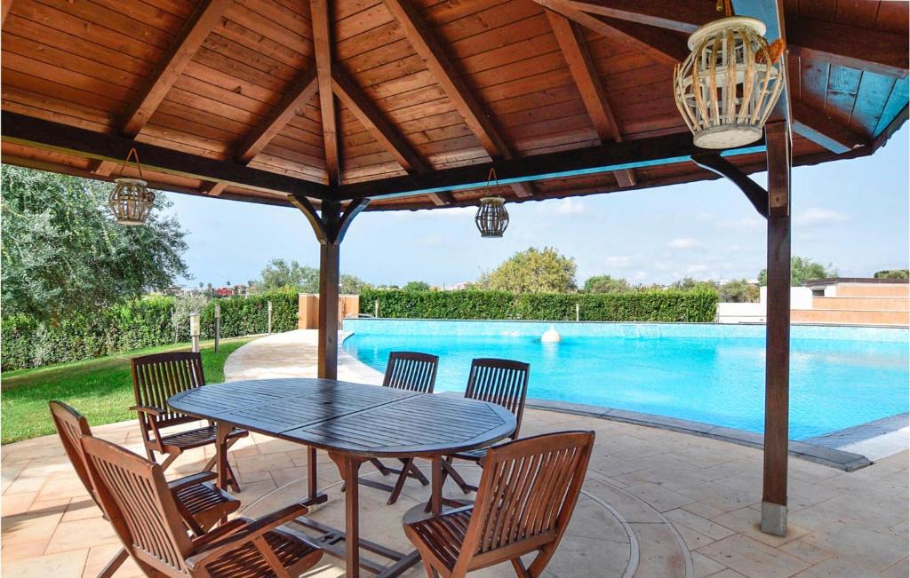 Pozzallo House | Amazing Home In Pozzallo Rg