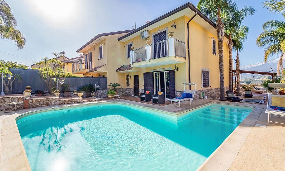 Trappitello House | Amazing home in Trappitello