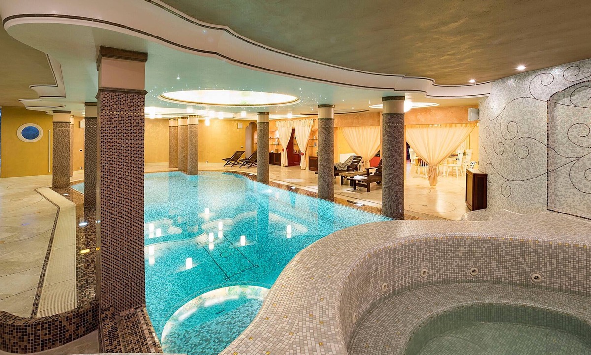 Donnalucata Villa | AMORE RENTALS - Villa Chiara with Internal Heated Pool