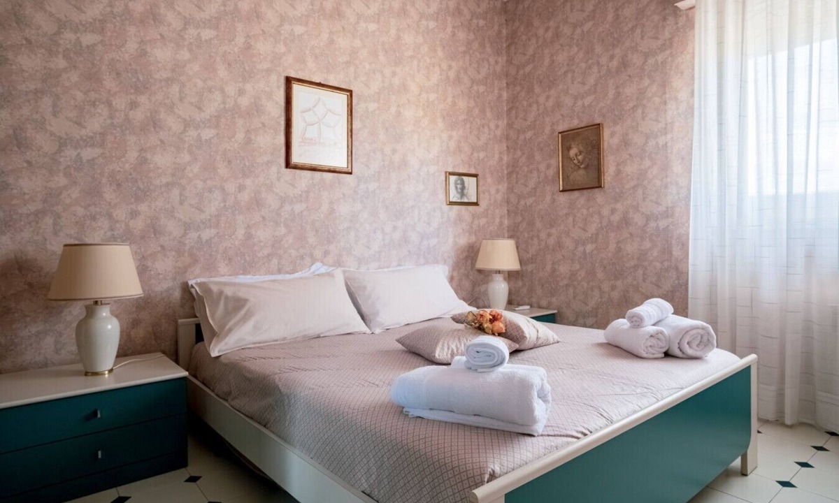 Salemi House | Angelina Square Home
