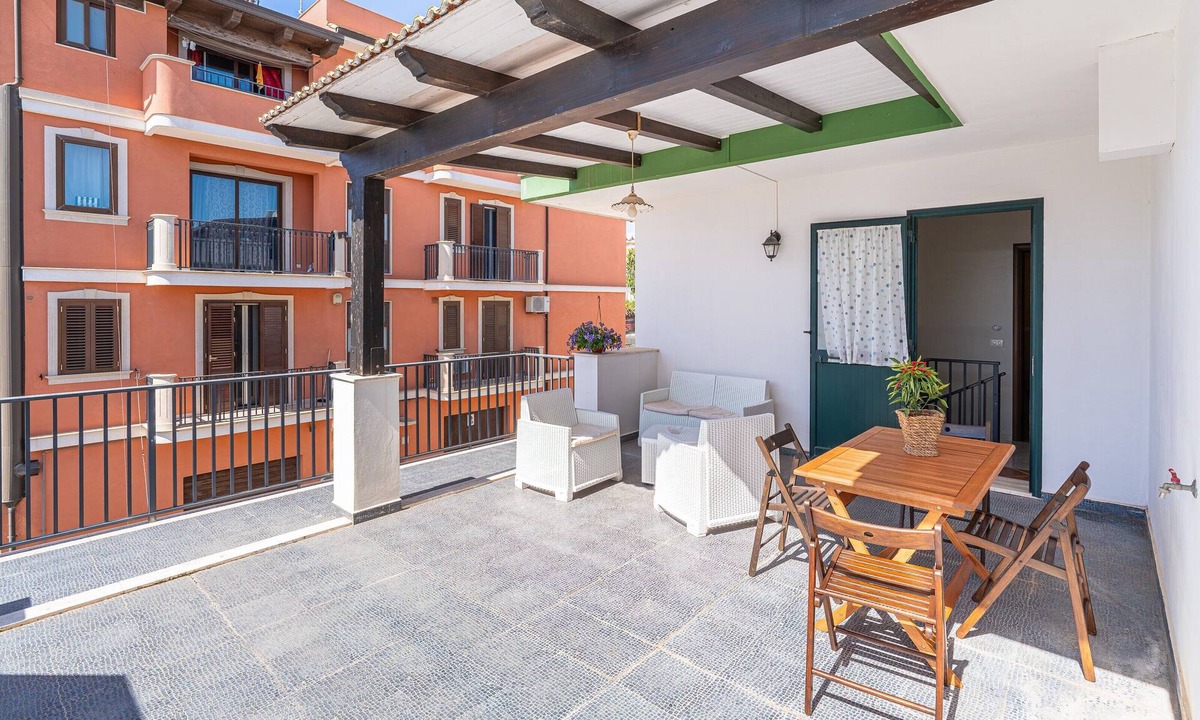 Portopalo di Capo Passero Apartment | Apartment 'Nettuno with Terrace' Sea View, Wi-Fi and Air Conditioning
