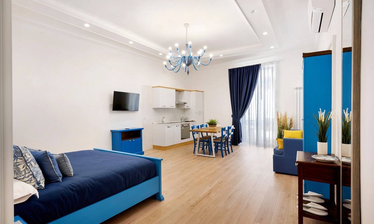 Castellammare di Stabia Apartment | Apartment 'Partenope' with Balcony, Wi-Fi and Air Conditioning