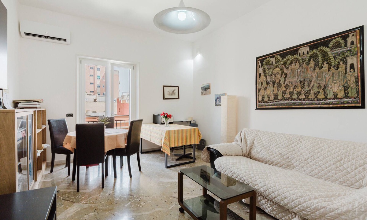 Marsala Apartment | Apartment 'Balcone' with Balcony, Wi-Fi and Air Conditioning