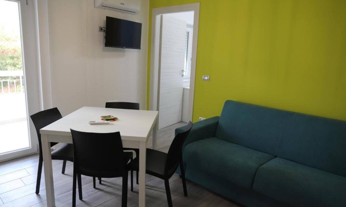Nocera Terinese Apartment | Apartment 'Betastar Residence - Bilo F' with Shared Pool, Wi-Fi and Air Conditioning
