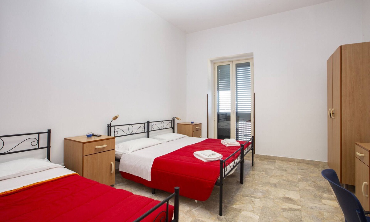 San Marco d'Alunzio Villa | Apartment "Casa d'Alunzio - 1" with Sea View, Balcony & Wi-Fi