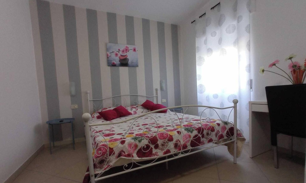 Peschici Apartment | Apartment 'Deluxe Room' with Private Terrace, Wi-Fi and Air Conditioning