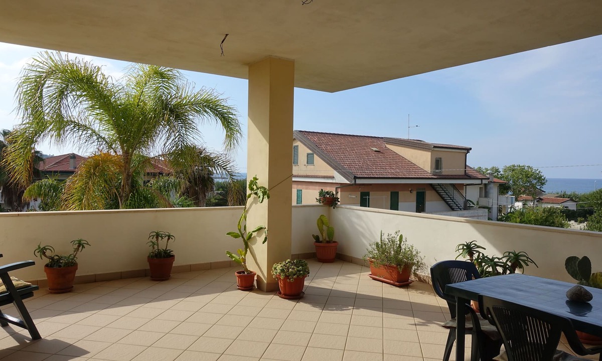 Calimera Apartment | apartment directly on the sea