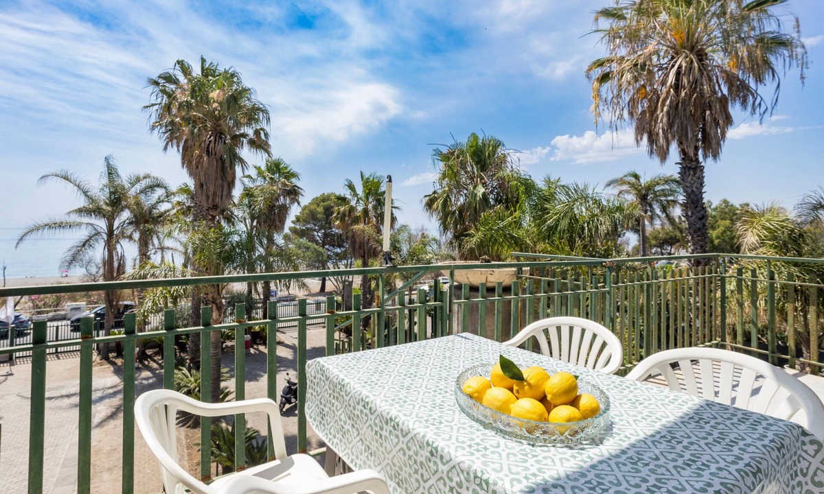 Fondachello Apartment | Apartment 'I Ciottoli Dello Ionio - Apt 15' with sea view, shared terrace and balcony