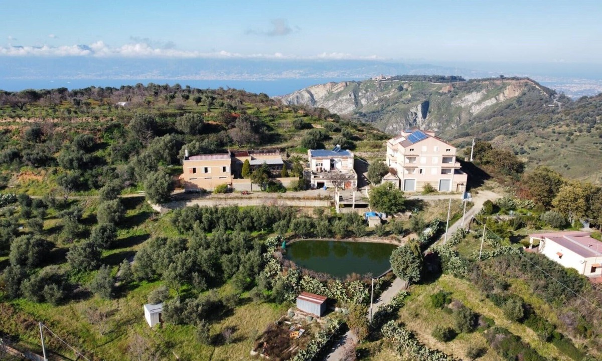 Reggio Calabria Other | Apartment in a Farmhouse 'Agriturismo Sant' Anna Ortì' with Sea View, Shared Garden and Wi-Fi