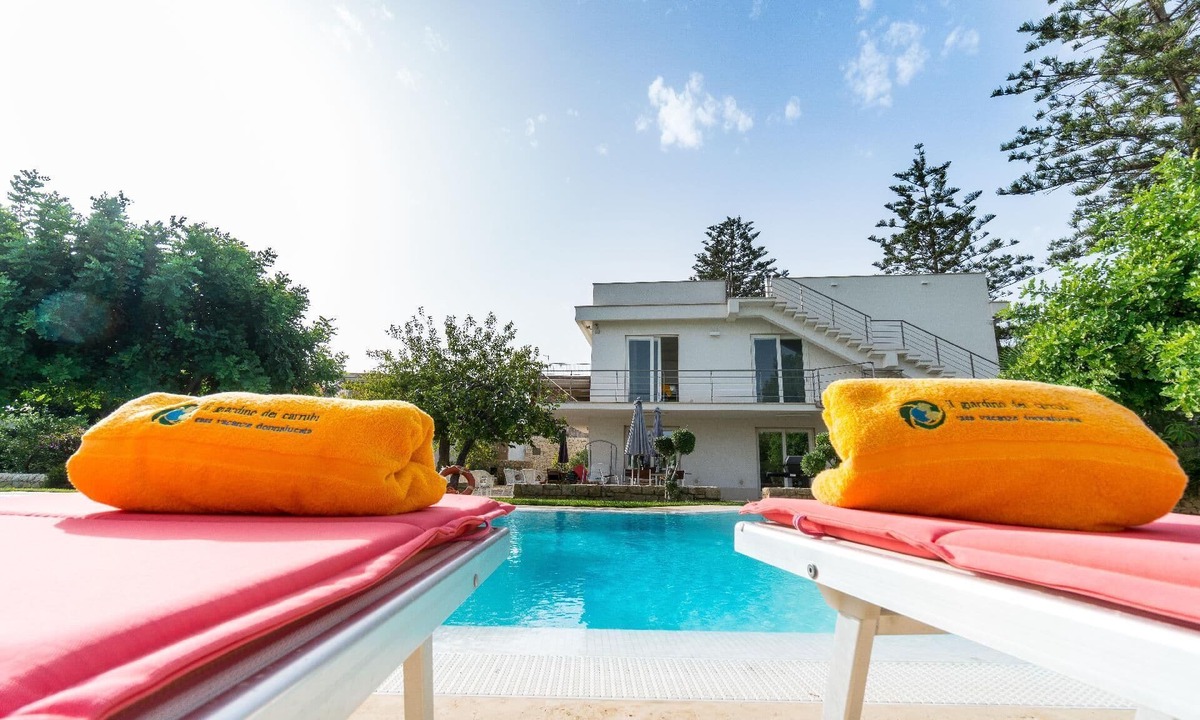 Donnalucata Apartment | Apartment in Donnalucata with Common Pool