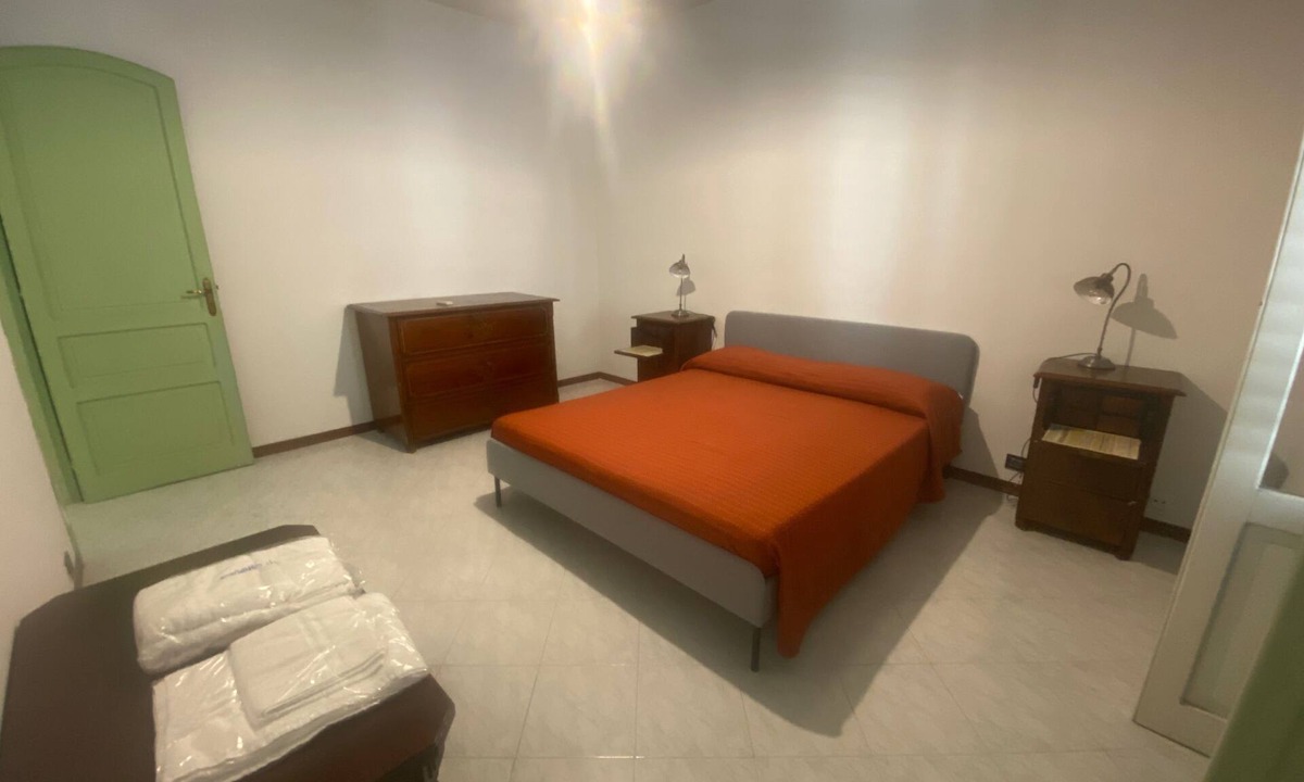 Borgo Vecchio Apartment | APARTMENT IN EARLY 20TH CENTURY BUILDING