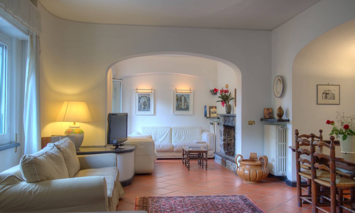 Ellera House | Apartment in villa 5 km from the sea