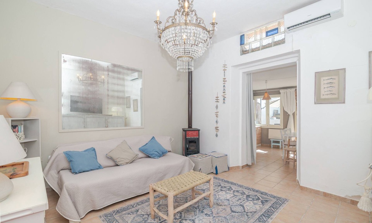 Santa Teresa di Gallura Apartment | Apartment Mia – 2 Bedrooms, Private Courtyard, Close to the Sea
