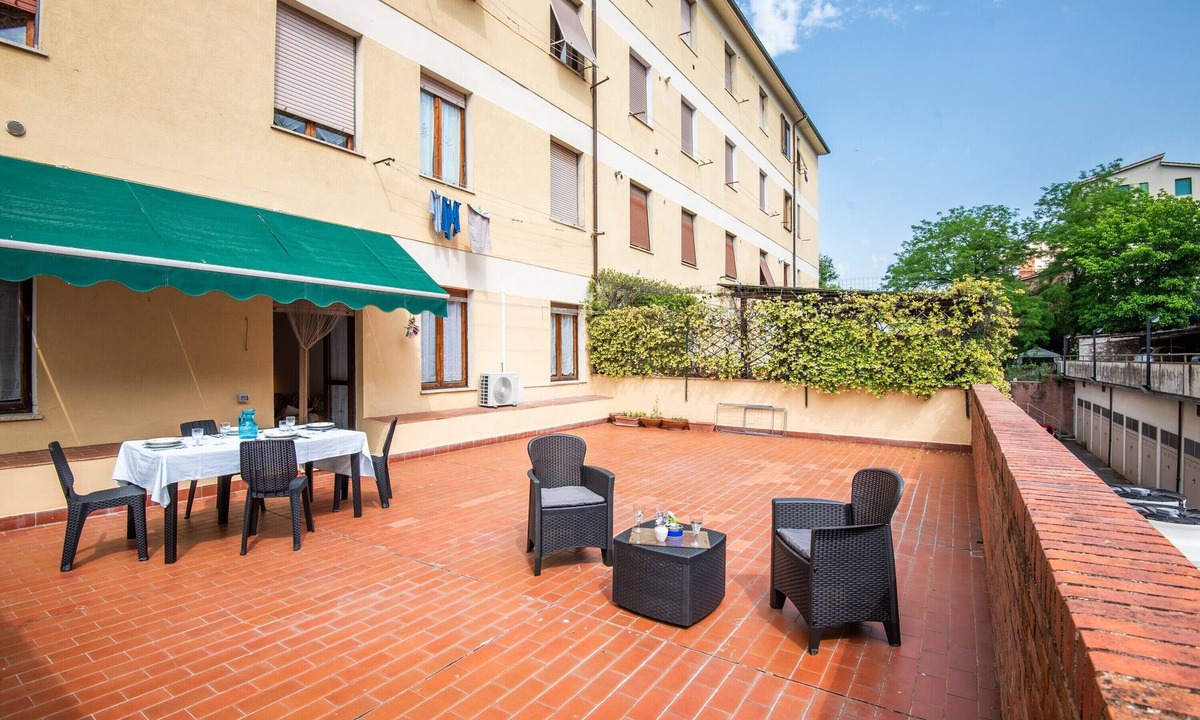 Siena Apartment | Apartment 'La Casa Di Iliana- Siena' with Private Terrace, Wi-Fi and Air Conditioning