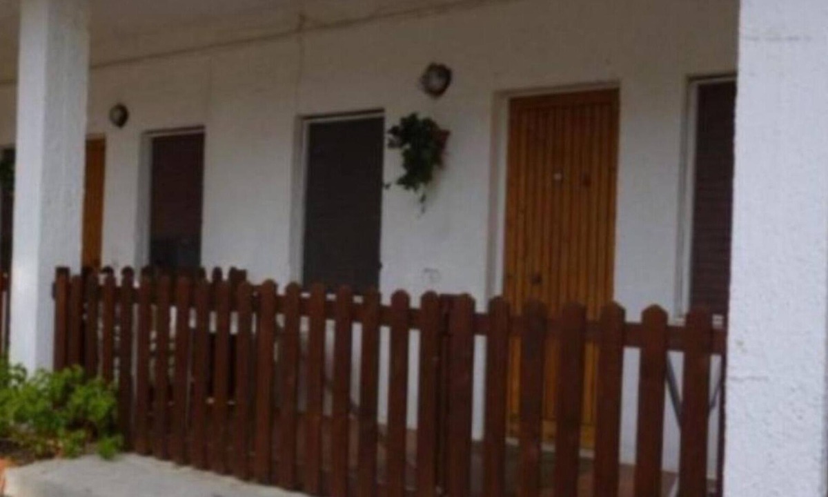 Palmi Apartment | Apartment 'La Quiete - Veranda Piccola 1' with Shared Pool, Wi-Fi and Air Conditioning