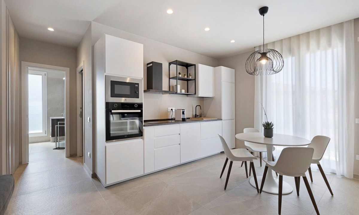 Santa Flavia Apartment | Apartment 'Libeccio' with Balcony, Wi-Fi and Air Conditioning