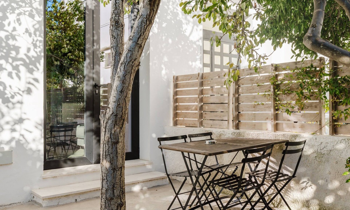 Marsala Apartment | Apartment 'Vento E Salsedine Tramontana' with Private Garden, Wi-Fi and Air Conditioning