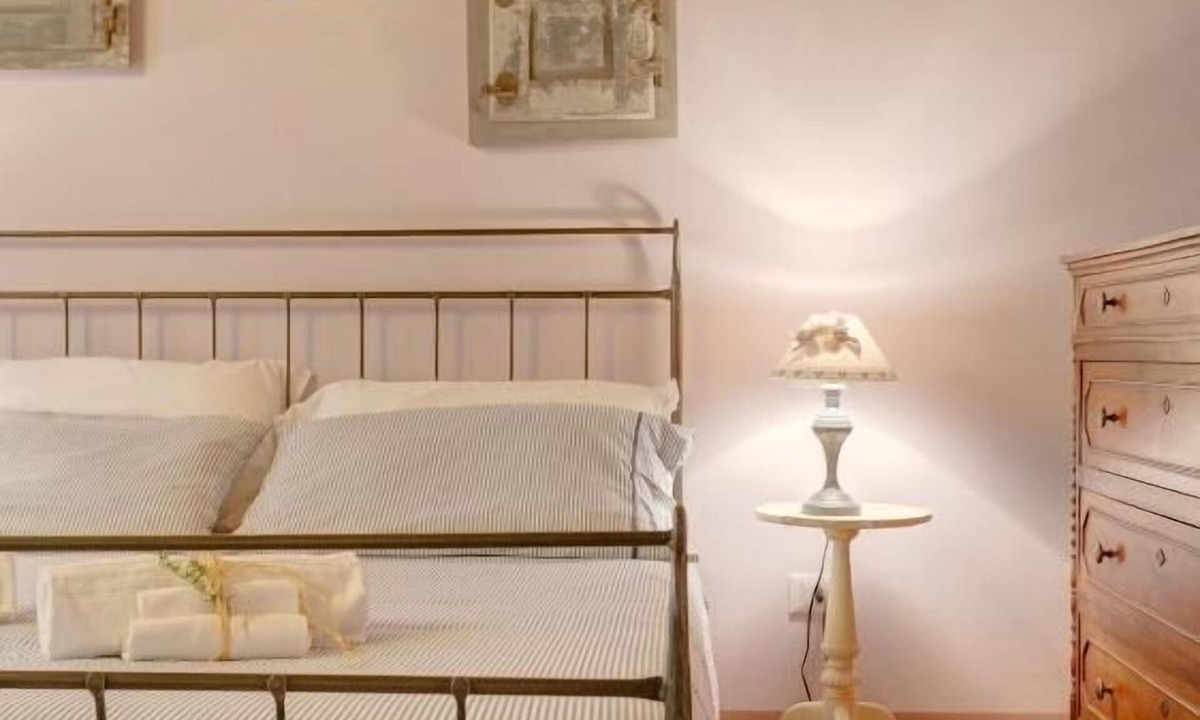 Terricciola Apartment | Apartment with 2 bedrooms and 2 bathrooms on the ground floor