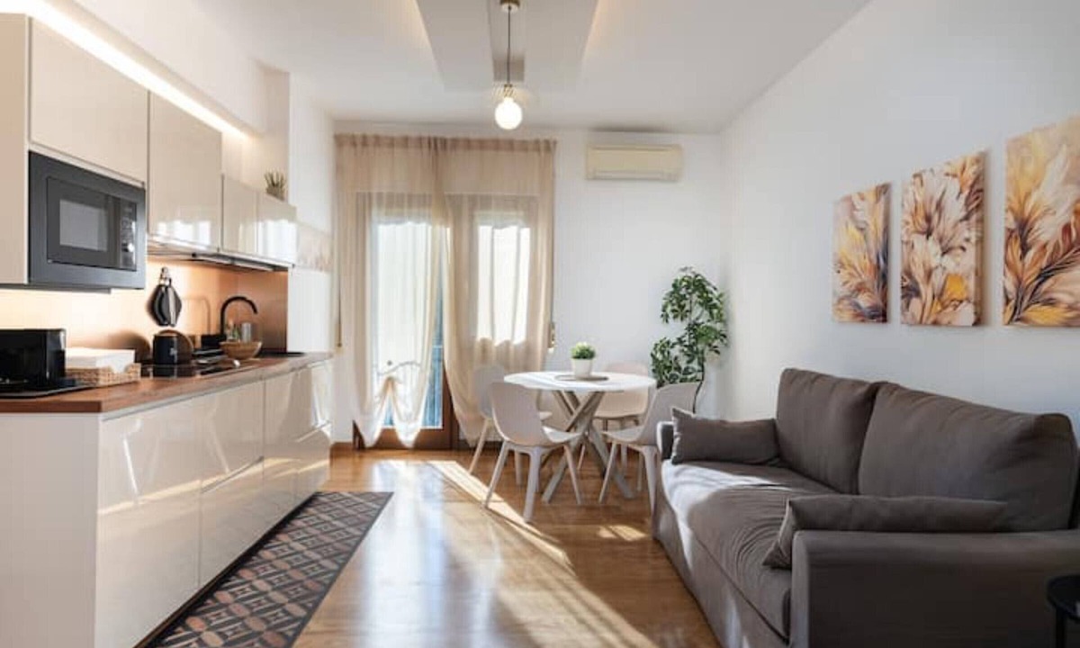 Garbatella Apartment | Apartment 'Your Place in Italy - Rome Apt 1' with Wi-Fi and Air Conditioning