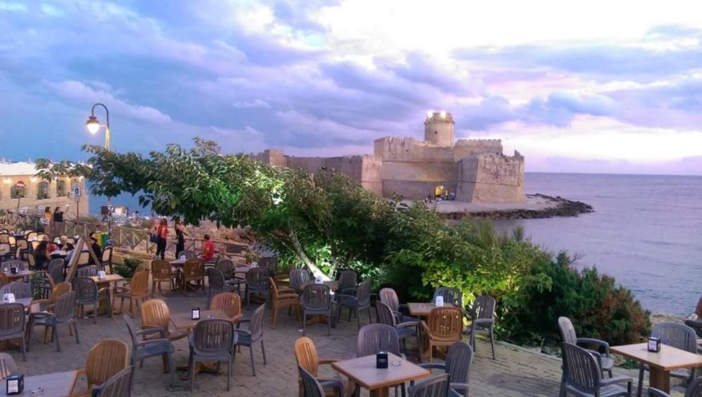 Le Castella Apartment | APPARTAMENTI LA CALABRESE