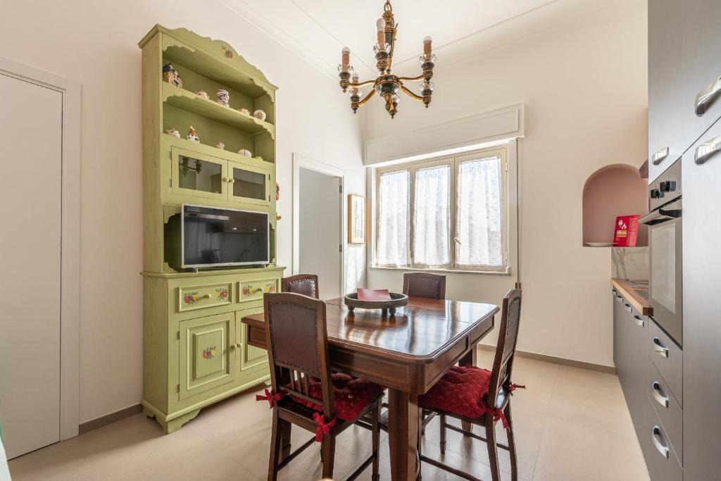 Ruggero Settimo Apartment | Appartamento a due passi da Villa Trabia by Wonderful Italy