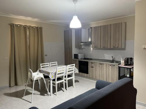 Montalbano Elicona Apartment | Appartamento a 5 minuti a piedi dal centro