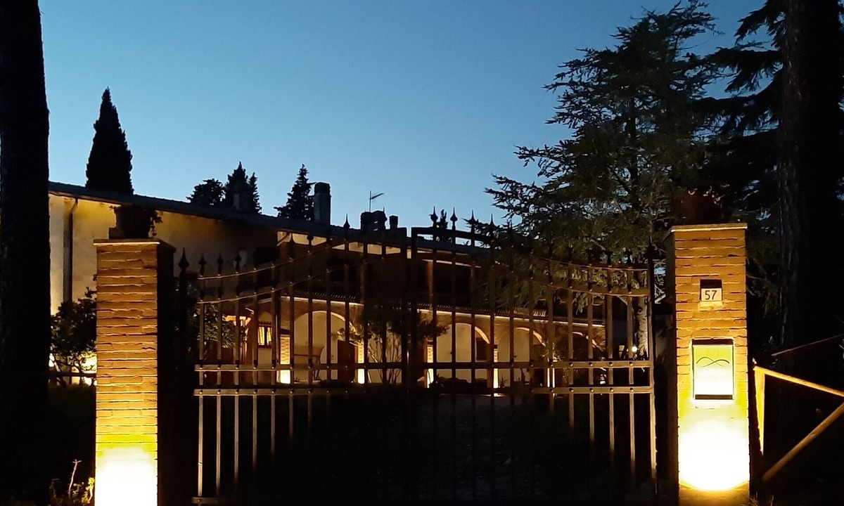 Torgiano Apartment | Appartamento in Casa di Campagna con Vista su Assisi