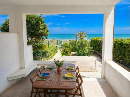 Alcamo Marina Ski Chalet | Appartamento in Villa Beach Holidays By Sicily Home Solutions