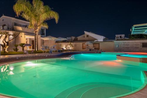 Punta Milocca Villa | Aqua Suites Doria