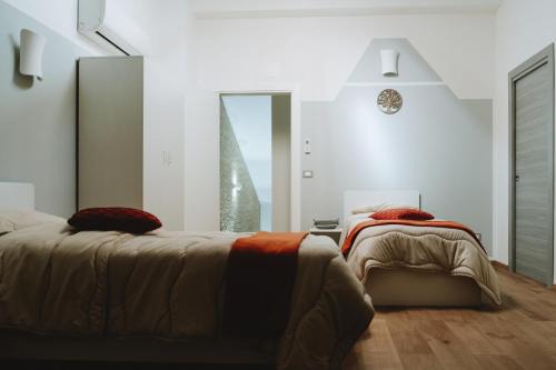 Pace del Mela House | Aura Residence