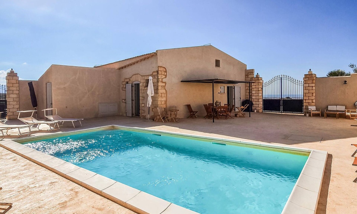 Menfi House | Awesome home in Menfi