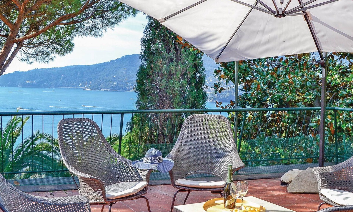 Zoagli House | Awesome home in Zoagli -GE- with house sea view