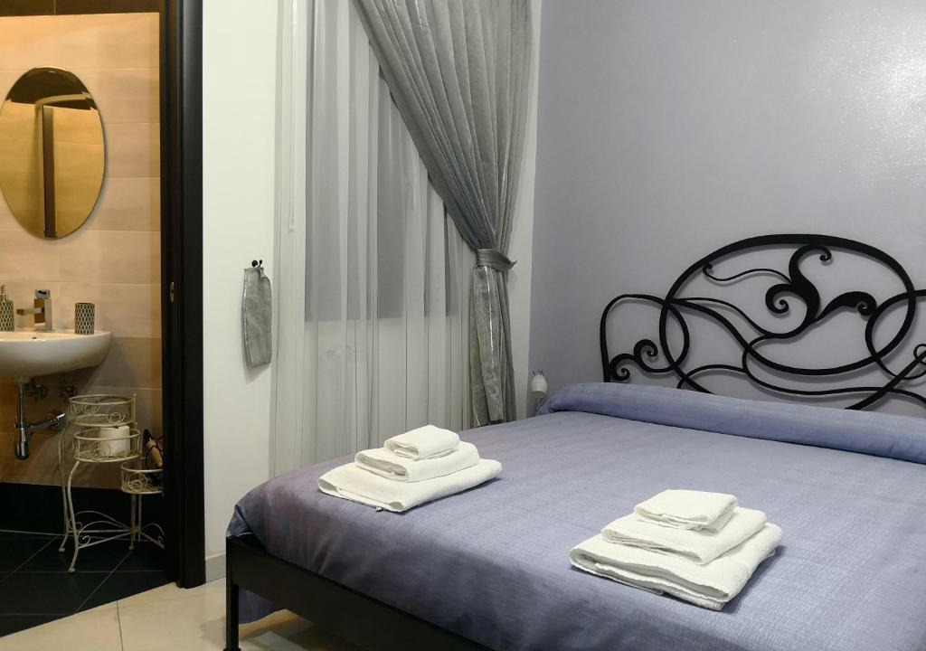 Reggio Calabria House | B&B LA CASA DI GIORGIA DI PELLICANO' FRANCESCA