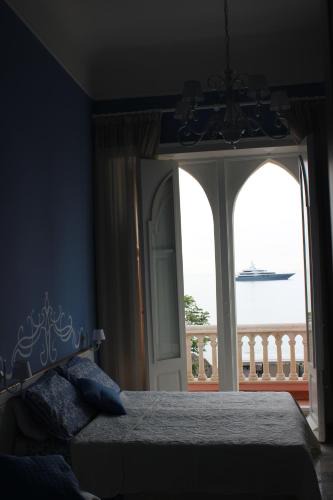 Giardini Naxos Bed & Breakfast | B&B Villa Raineri