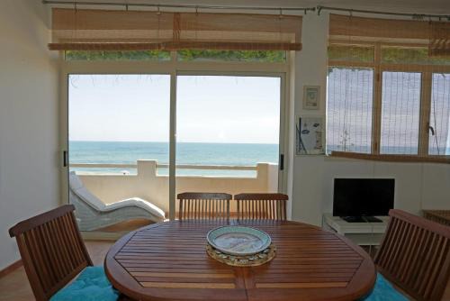 Casuzze Apartment | Balcone Sul Mediterraneo, fronte mare a kaucana beach