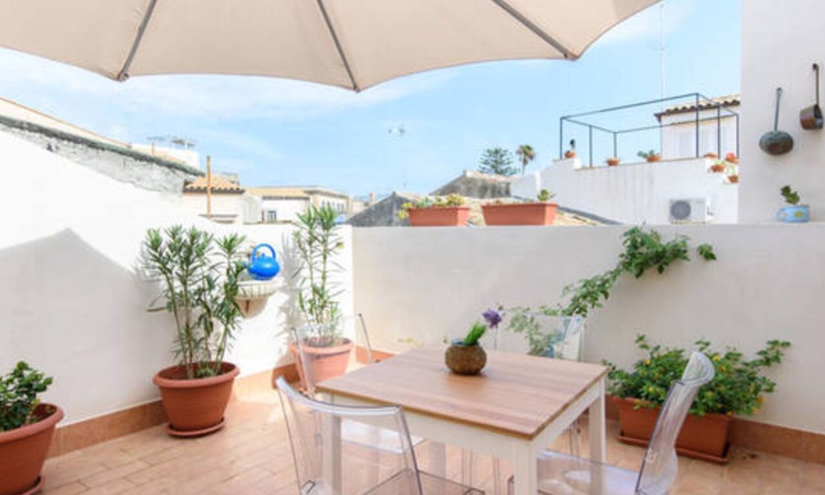 Ortigia Apartment | Baroque Apartments - SR-I754-GIUD15B1 - DentrOrtigia