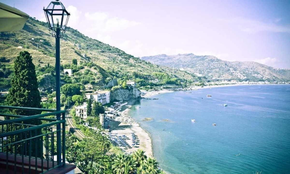 Spisone Hotel | BAY PALACE MAZZARO'