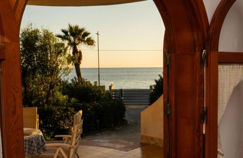 Mazara del Vallo Villa | {beach-house } Villa Mare Fuori