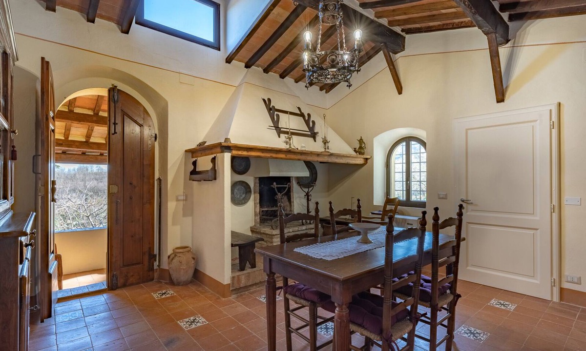 Chianciano Terme House | Beatrice - Charming accommodation in period farmhouse near Montepulciano