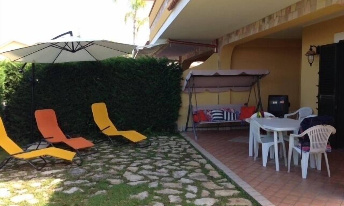 Belvedere Marittimo Apartment | Beautiful apartment in villa, with large garden about 400mt from the beach