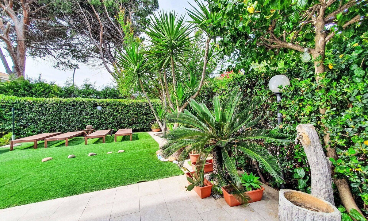 Campofelice di Roccella Apartment | Beautiful apartment for 2 guests with A/C, WIFI, private pool, TV and terrace